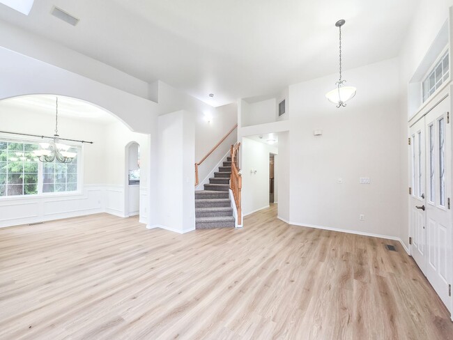 Building Photo - Updated 4BD Home in Gleneagle