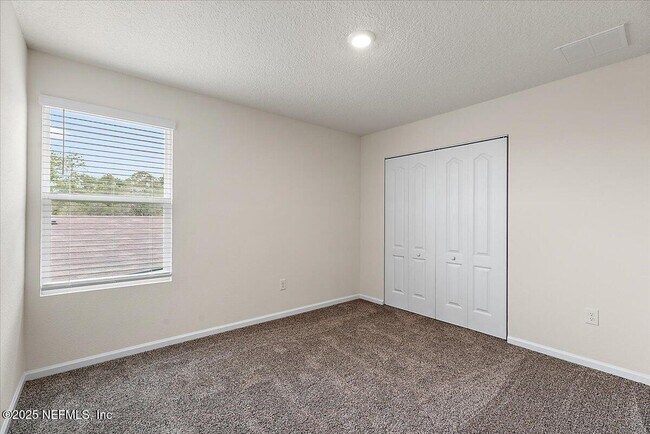 Building Photo - 187 Logrono Ct