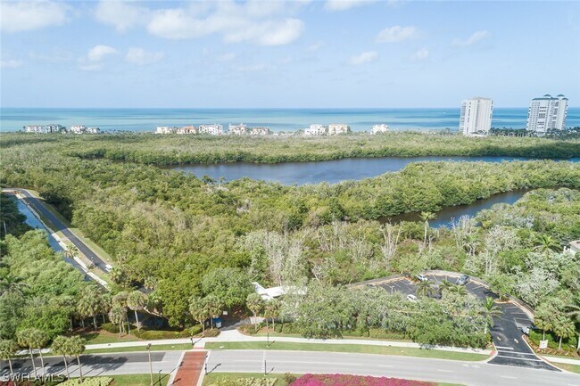 Building Photo - 7638 Pebble Creek Cir