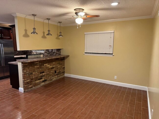 Building Photo - 2869 Knightway Cove