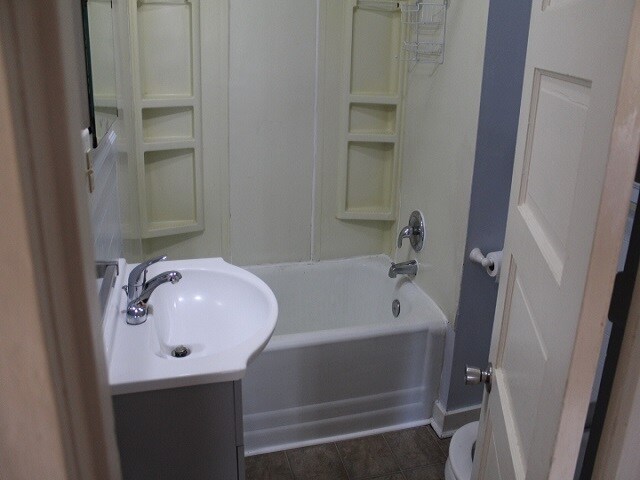 Building Photo - 951 Wauceda Ave