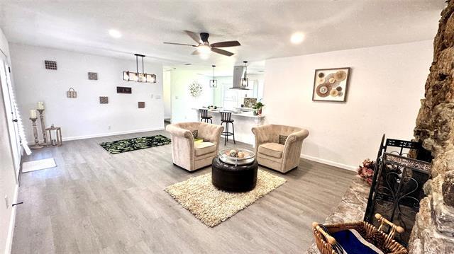 Building Photo - 809 Milky Way