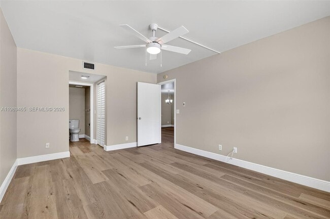 Building Photo - 12500 SW 5th Ct