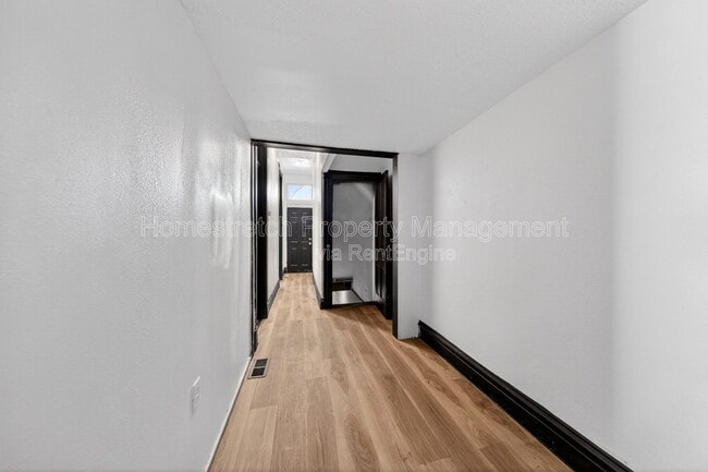 Building Photo - 3627 Missouri Ave