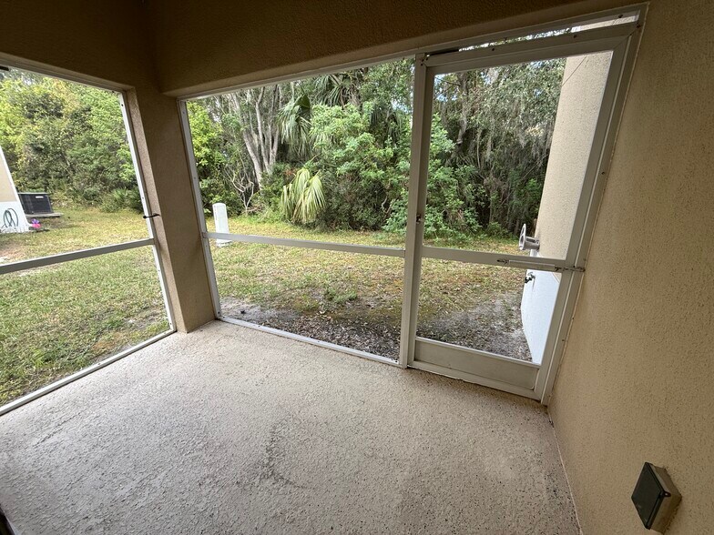 Building Photo - 6018 Portsdale Pl