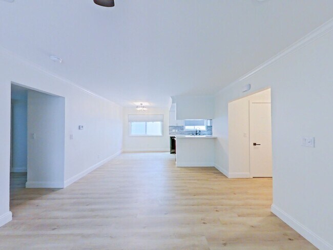 Building Photo - 117 Avenida Algodon