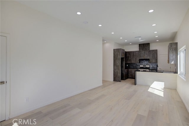 Building Photo - 10922 Garden Grove Ave