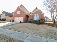 Building Photo - Gorgeous home in Canebrake Club!