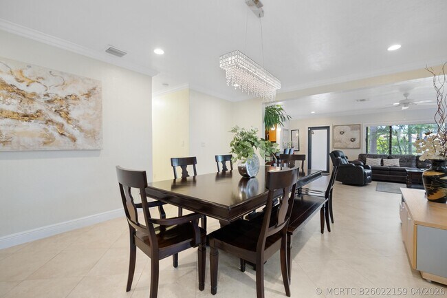 Building Photo - 3211 Seaward Dr