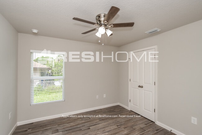 Building Photo - HOME FOR RENT!! One month free!