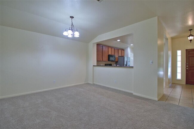 Building Photo - 7749 Squirrel Hollow Dr