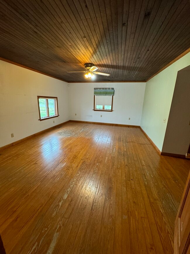 Building Photo - 2813 Guilford Spring Rd