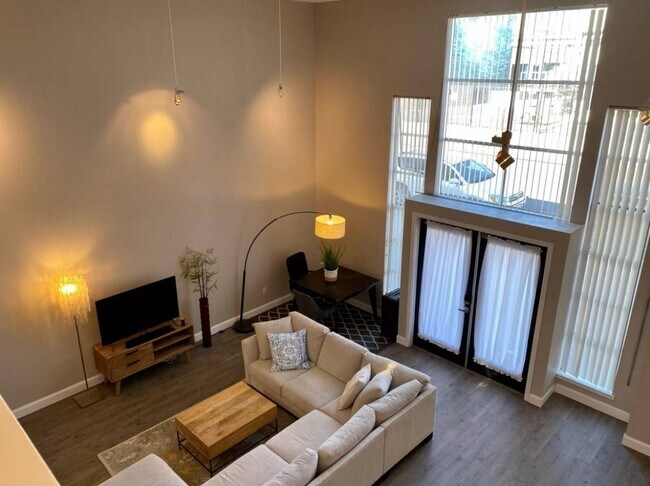 Building Photo - 311 4th St