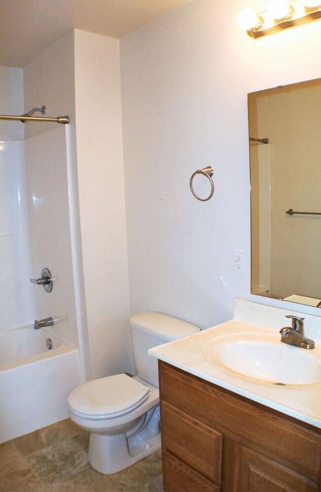 Building Photo - $1,325 | 2 Bedroom, 2 Bathroom Condo | Pet Negotiable | Available for August 1st, 2026 Move In!