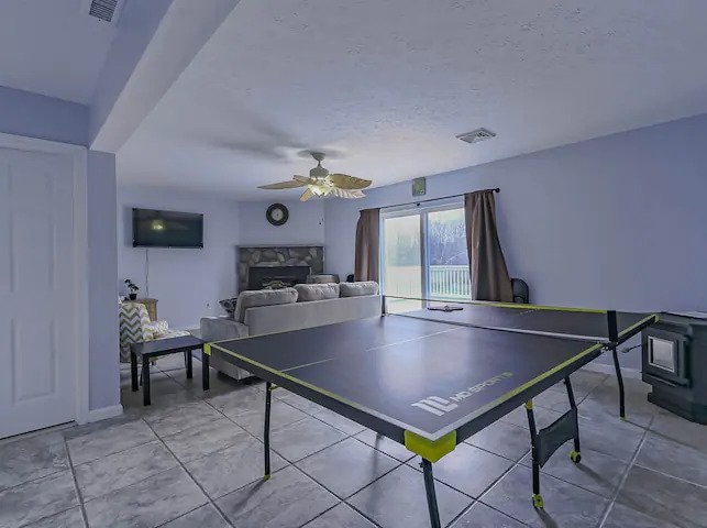 Building Photo - 1019 Cricket Ln