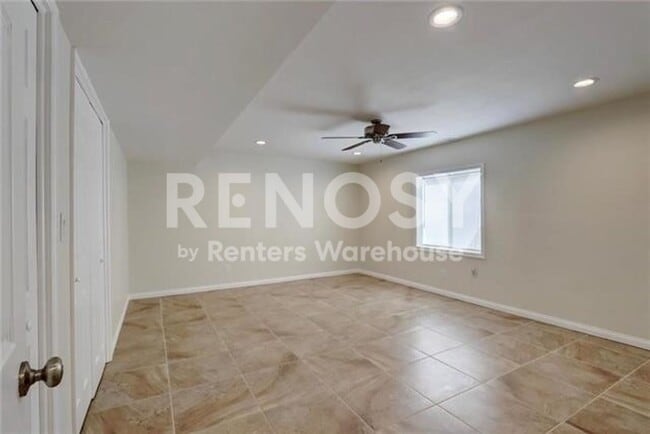 Building Photo - 4 Bedroom/ 3 Bath Home Near KU MED