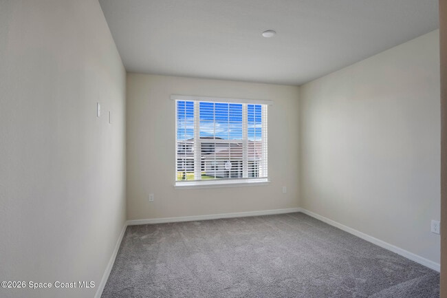 Building Photo - 10369 Pk Ests Ave