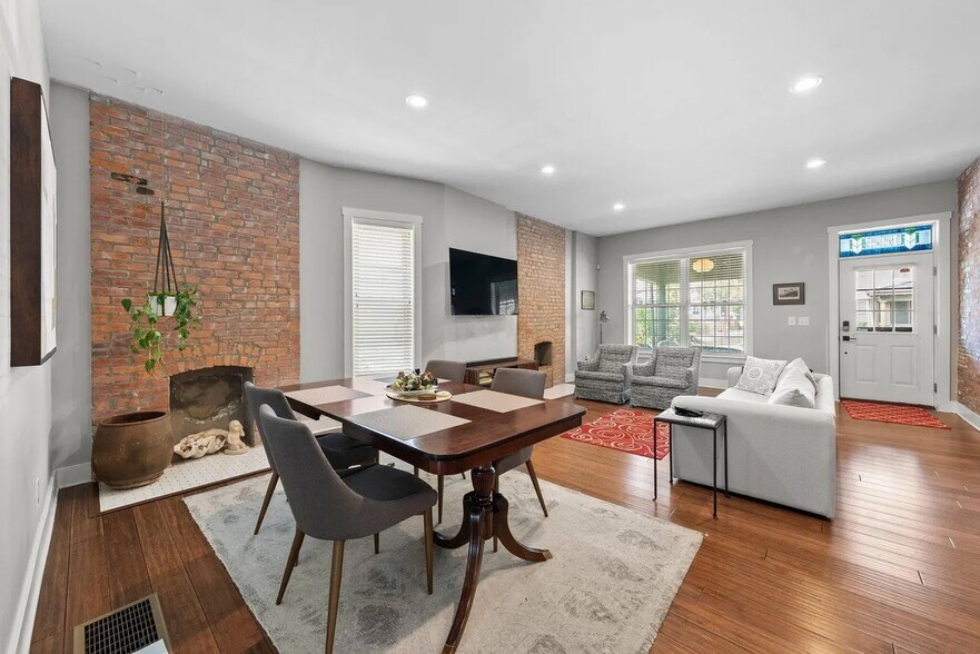 Building Photo - 144 Wilson Ave