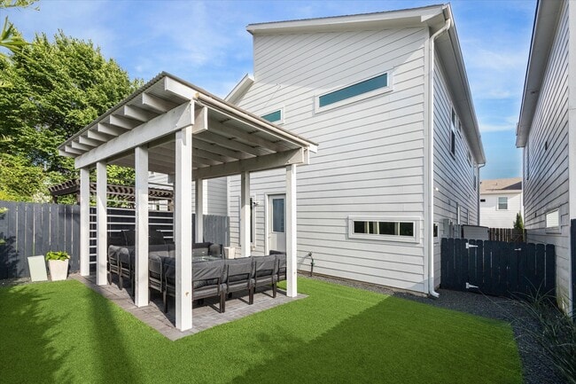 Building Photo - 2204 Cortijo Pl