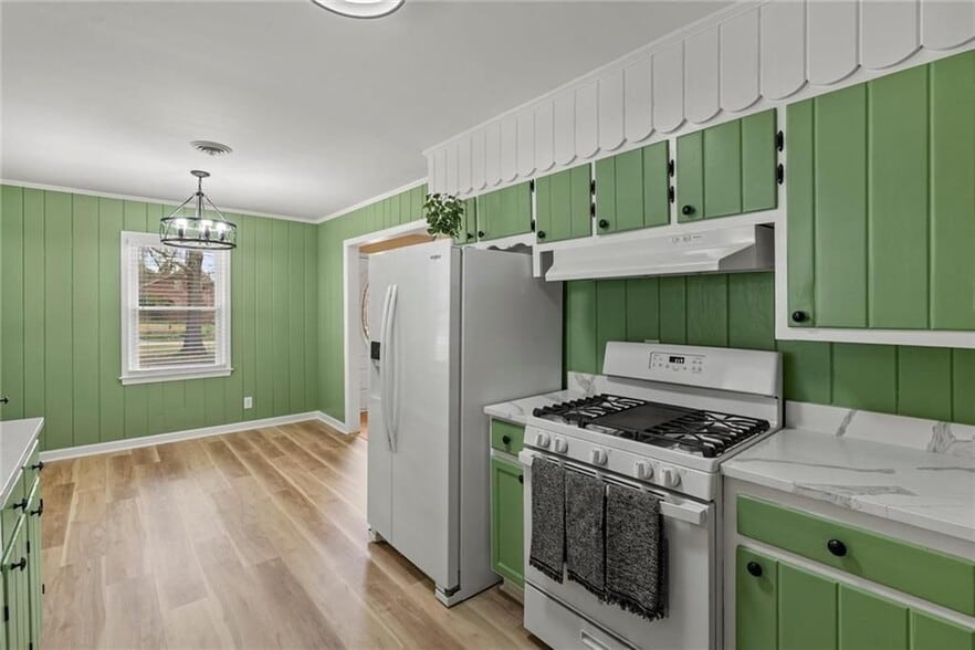 Building Photo - 628 S Evelyn Pl NW