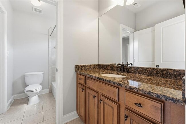 Building Photo - 6437 Blue Water Dr