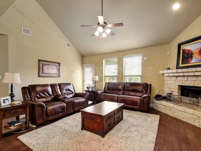 Building Photo - 1435 Sparrow Song