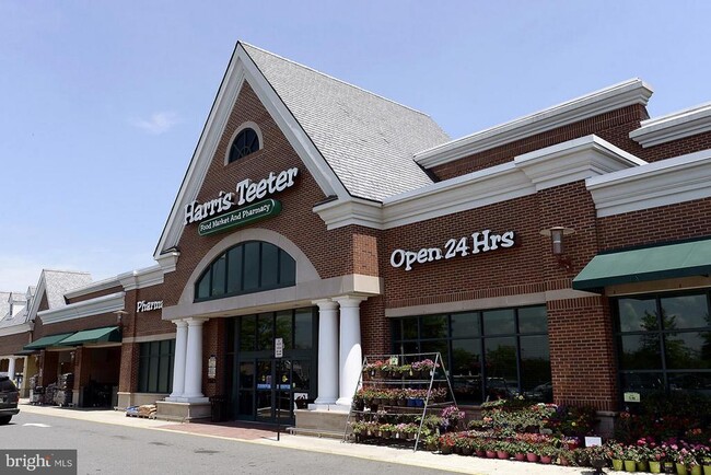 Building Photo - 42211 Yancey Terrace