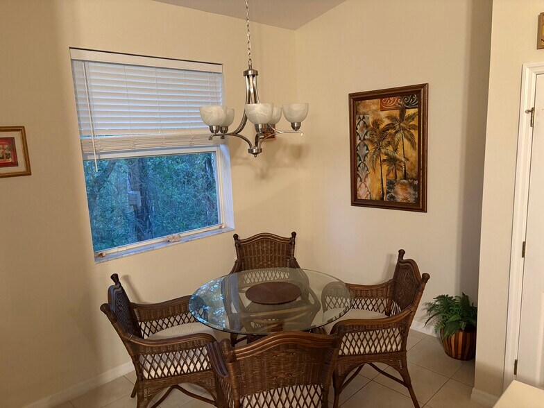 Breakfast Nook - 28105 Mandolin Ct