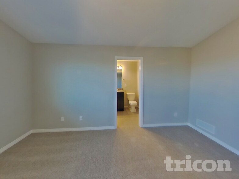 Building Photo - 6201 Anders Ridge Ln