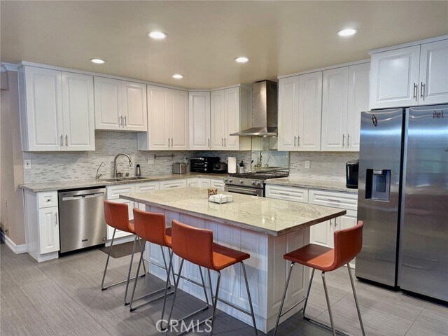 Building Photo - 17320 Alexandra Cir