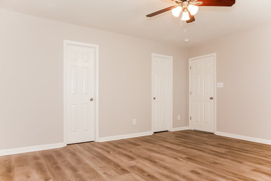 Building Photo - 5109 Livermore Ln