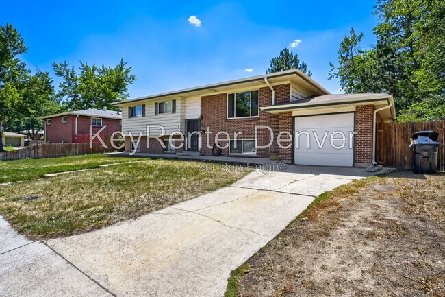 Building Photo - 6313 Pierson St