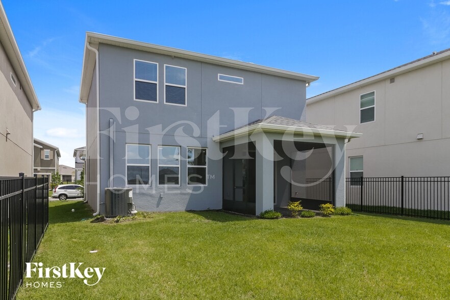 Building Photo - 34088 White Fountain Ct