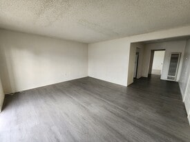 Building Photo - 2385 Chanslor St