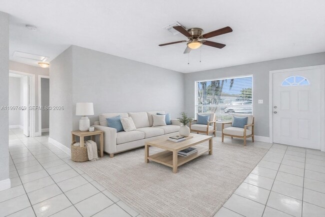 Building Photo - 1820 NW 35th Terrace