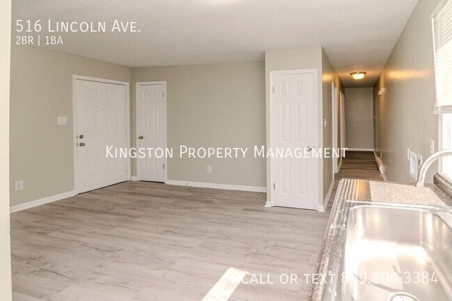 Building Photo - 516 Lincoln St