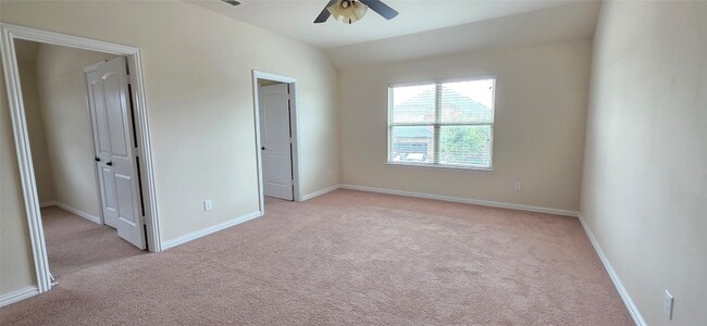 Building Photo - 3412 Canyon Lake Dr
