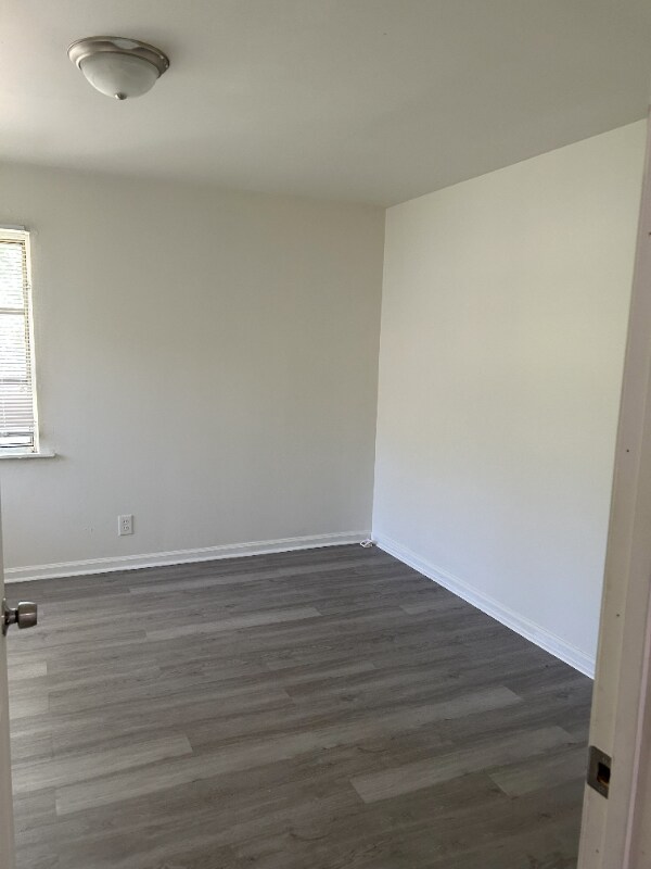 Building Photo - 8045 Busiek Ave