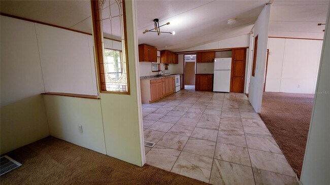 Building Photo - 1550 E Orlando Rd