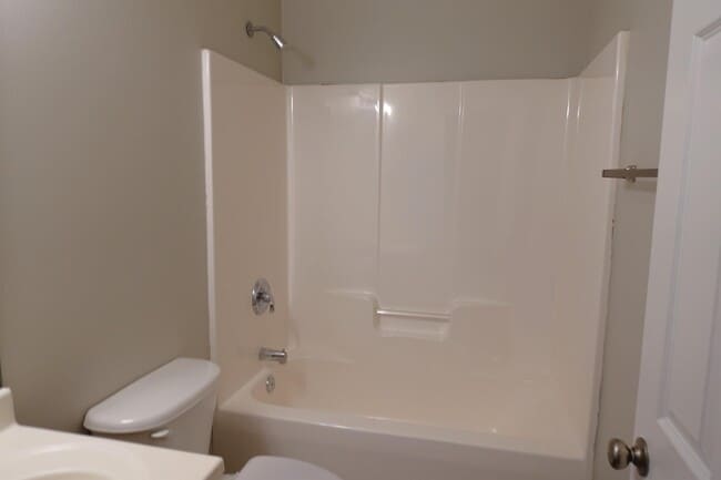 Building Photo - 139 Stockbridge Dr