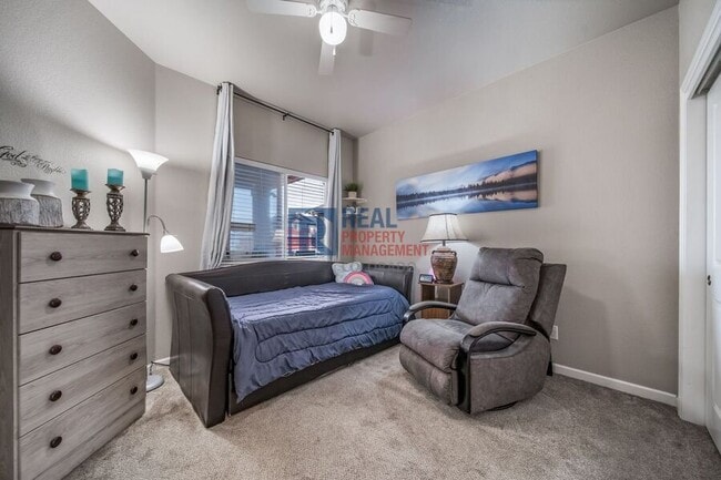 Building Photo - 1033 Traildust Dr