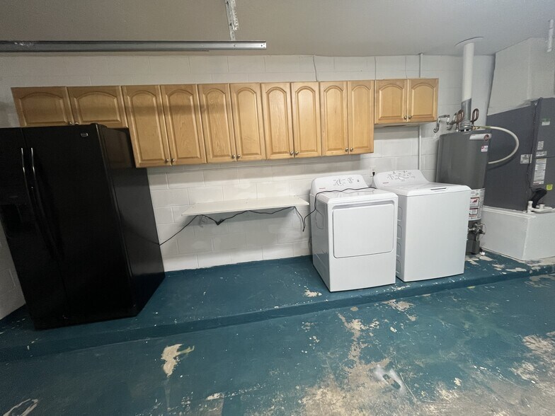 Building Photo - 218 Perth Ct