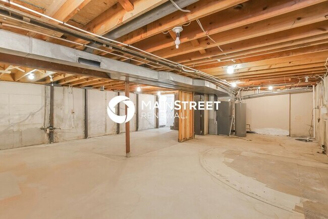 Building Photo - 4 Bedroom Pet-Friendly Home in Kansas City...