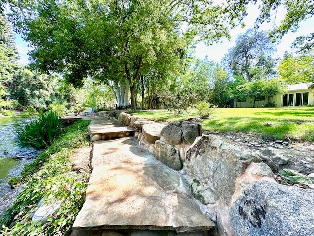 Building Photo - 210 Wood Duck Dr