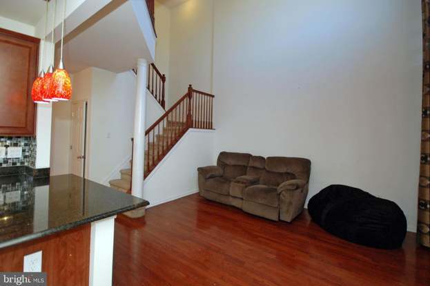 Building Photo - 2319 Berkshire Ln