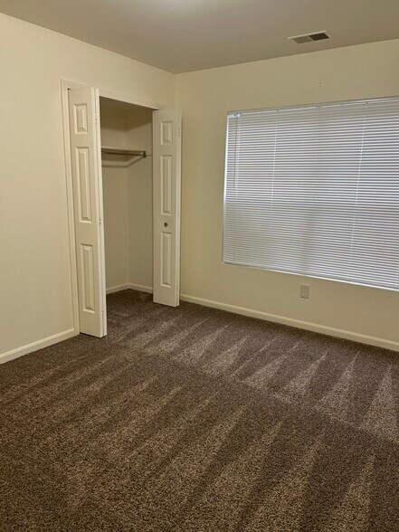 Bedroom #2 Closet - 140 Holly Pines Ct