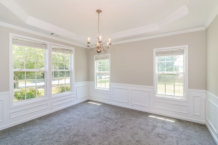 Building Photo - 5456 The Vyne Ave