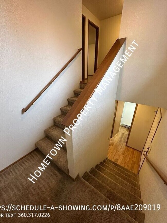 Building Photo - 1606 Sulky Dr SE