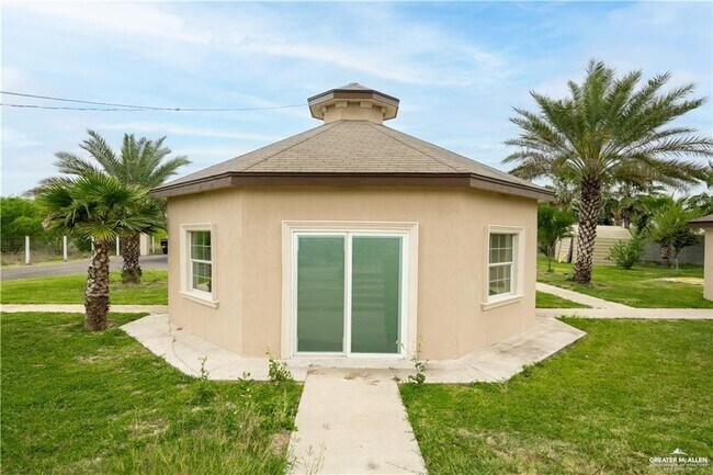 Building Photo - 12 Mile 16 Rd