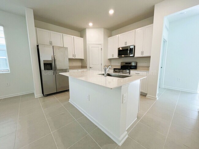 Building Photo - 2080 Rider Rain Ln